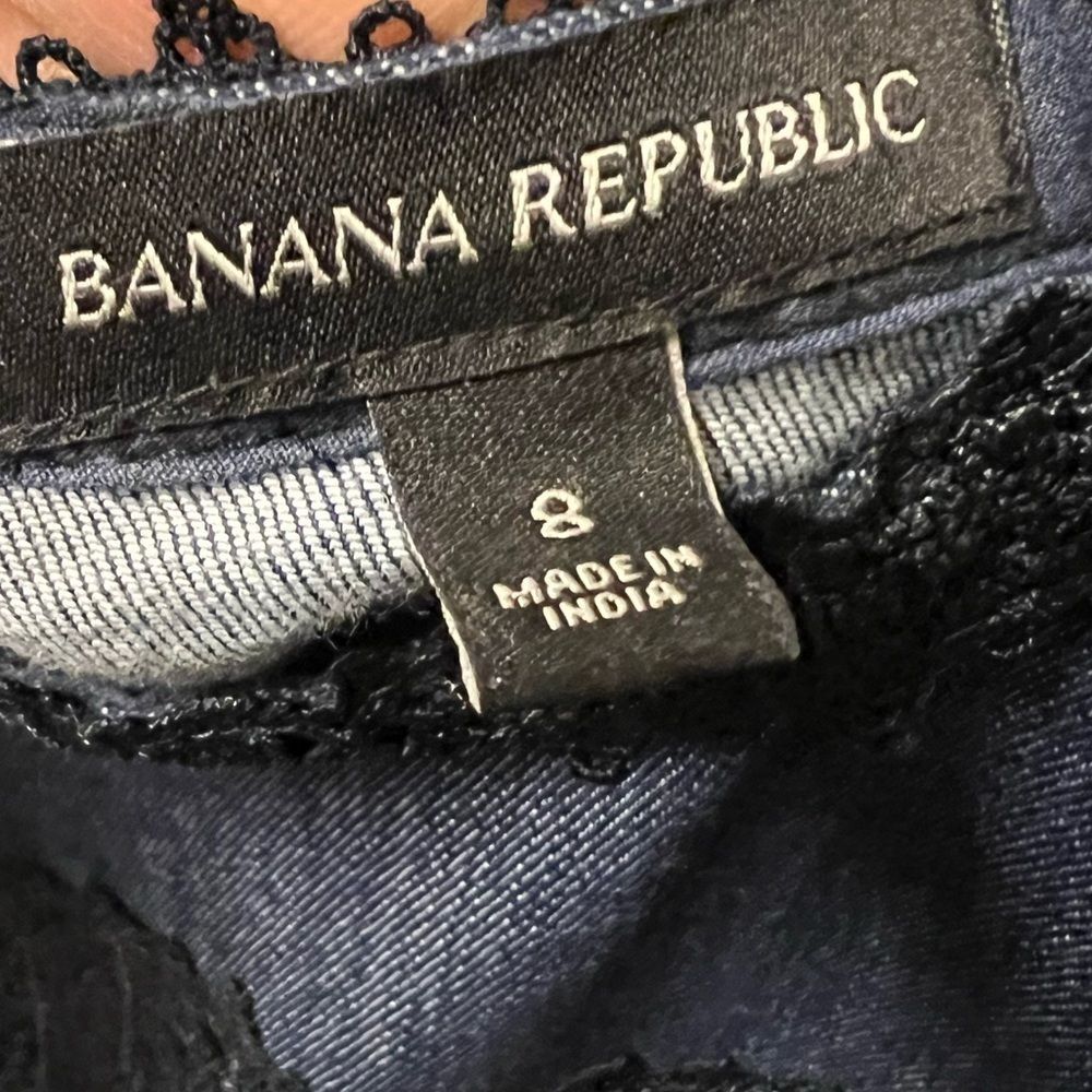 Banana Republic Pintuck & Lace Shift Dress,‎ Rinse Size 8 - Picture 8 of 9